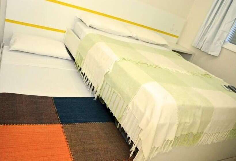 Albergue Pousada Banana House