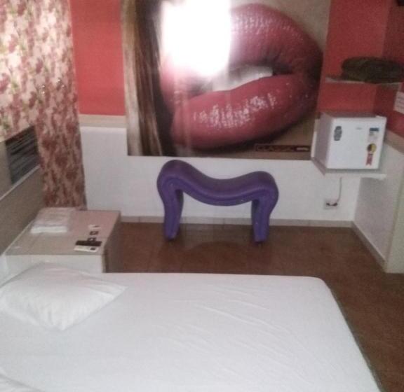 Classic Hotel E Motel