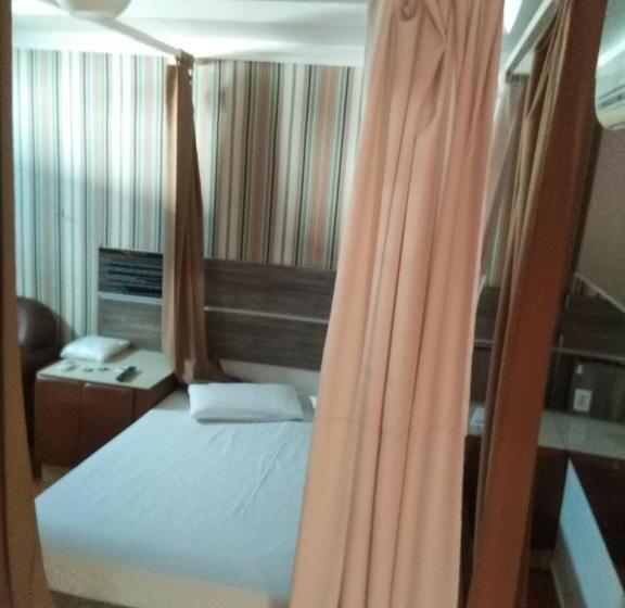 Classic Hotel E Motel