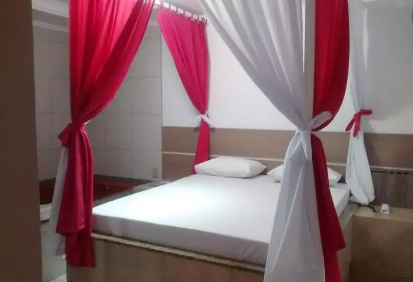Classic Hotel E Motel