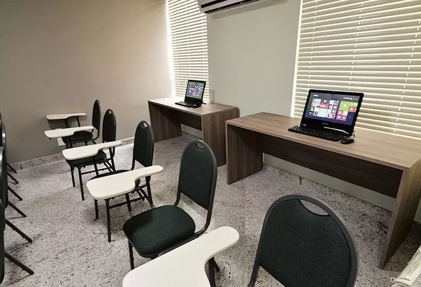 Domus Hotel Cidade Nobre Ipatinga