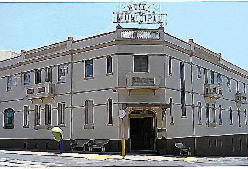Отель Municipal