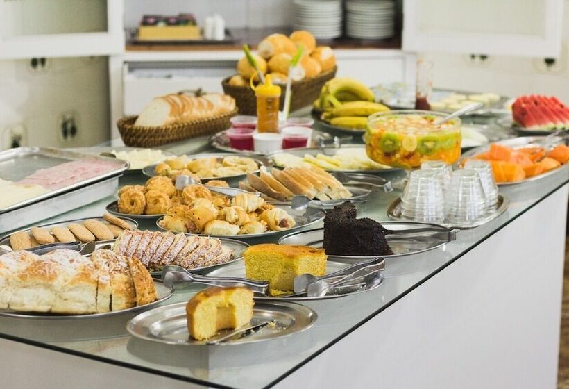 Отель Municipal