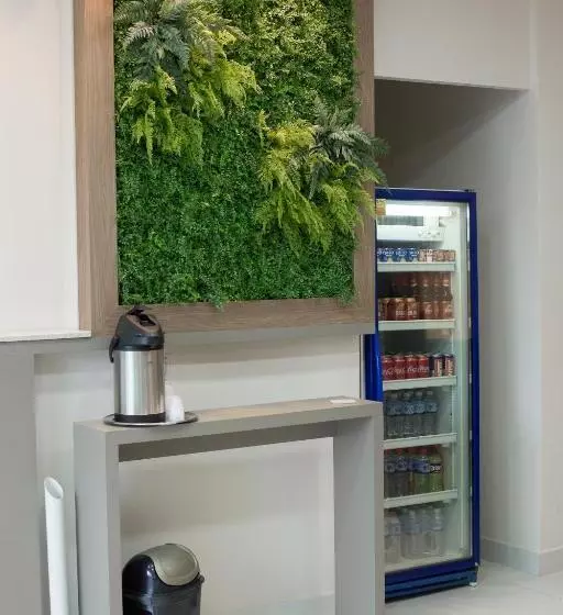 ホテル Trevo Cascavel
