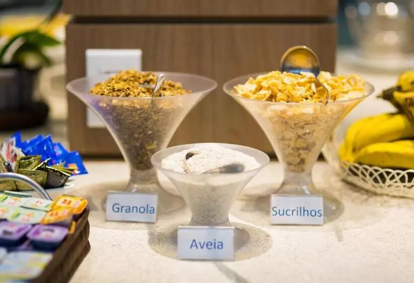 ホテル Trevo Cascavel