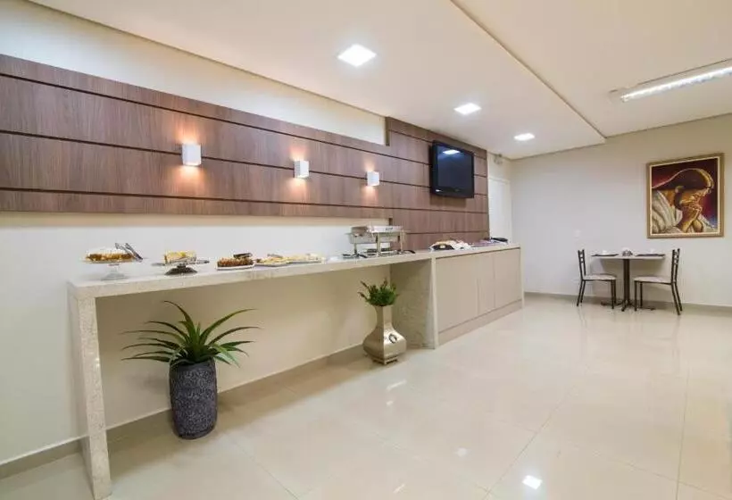 ホテル Trevo Cascavel