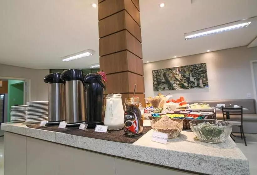 ホテル Trevo Cascavel
