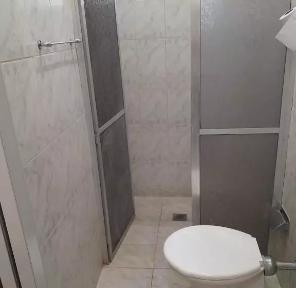 ホテル Vitoria Andradina