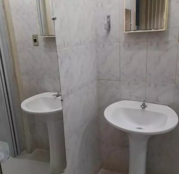 ホテル Vitoria Andradina
