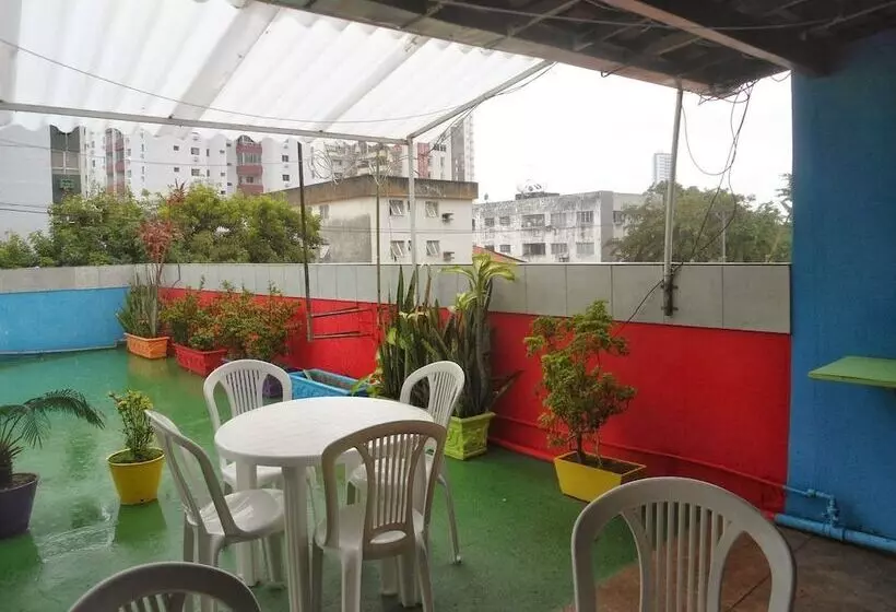 Piratas Do Sol Hostel