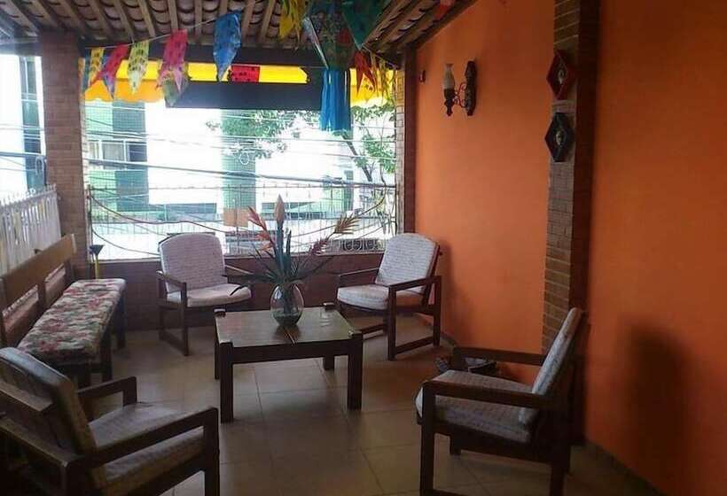 Piratas Do Sol Hostel