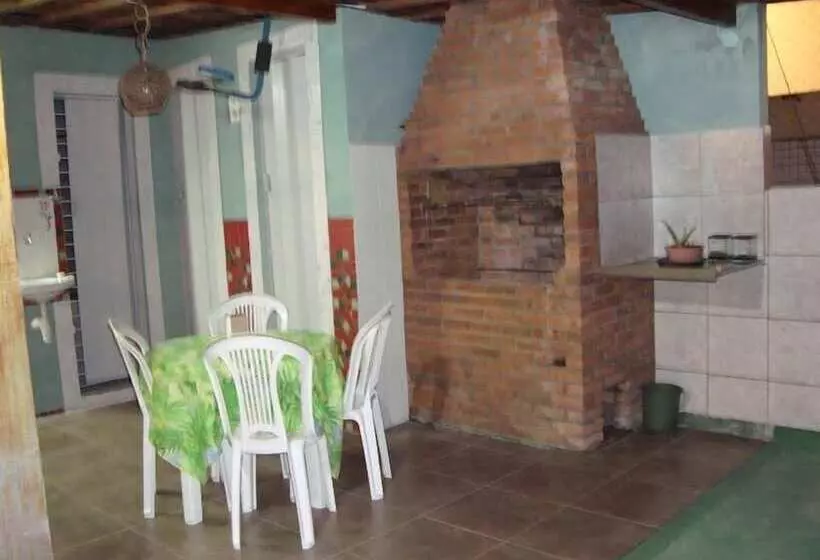 Piratas Do Sol Hostel
