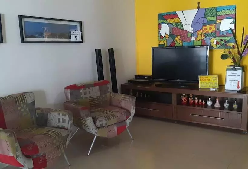 Piratas Do Sol Hostel