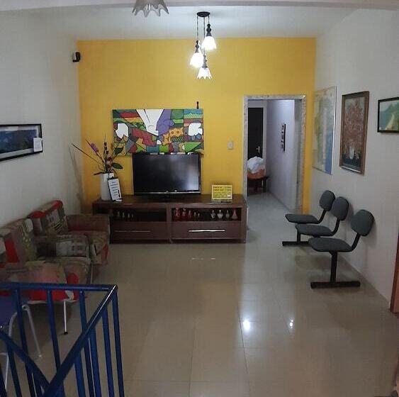 Piratas Do Sol Hostel