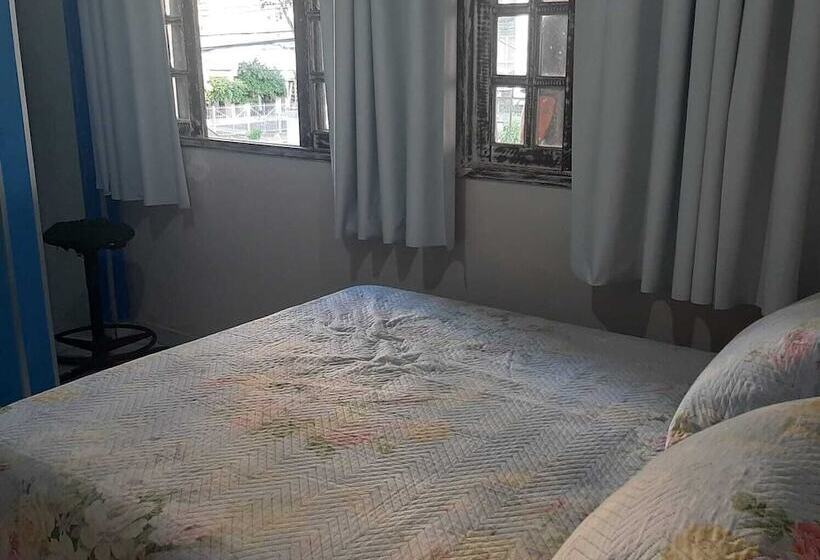 Piratas Do Sol Hostel