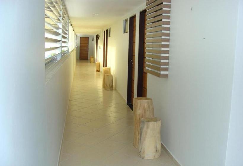 فندق Akropolis Mar