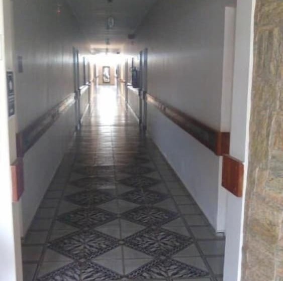 בית מלון כפרי Leme Plaza