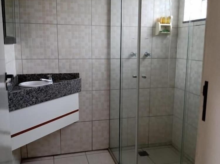 בית מלון כפרי Leme Plaza