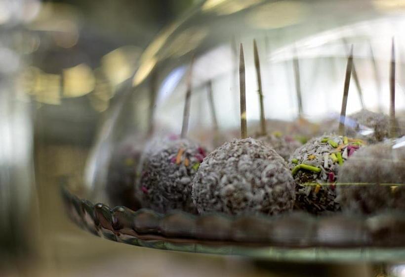 Отель Maison Vourla