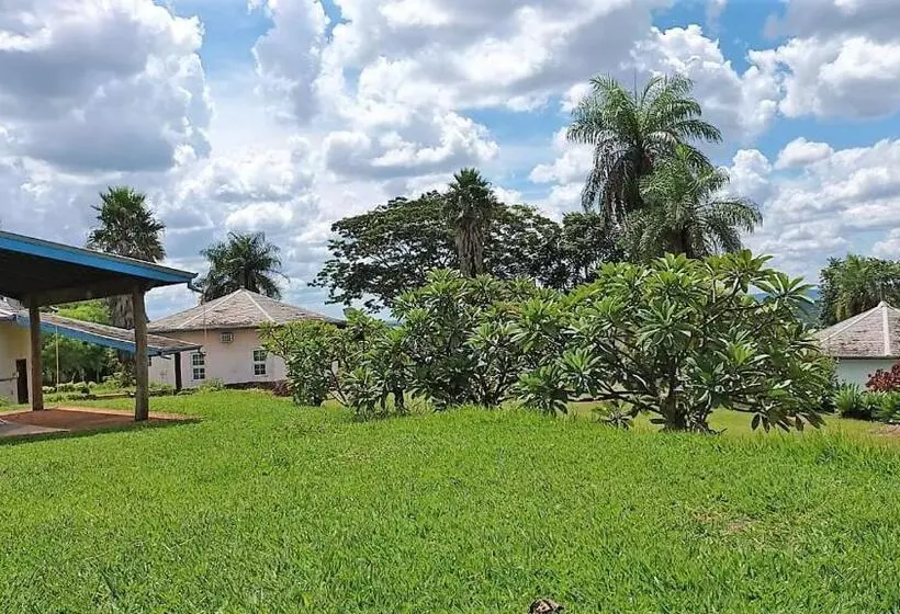 ホテル Mosteiro   Retiro E Recolhimento