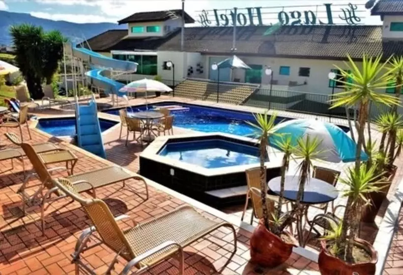 ホテル Summit Lago