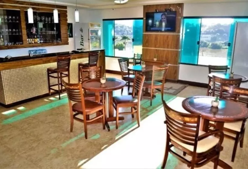 ホテル Summit Lago