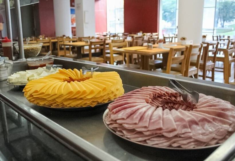 בית מלון כפרי Voa Plazza