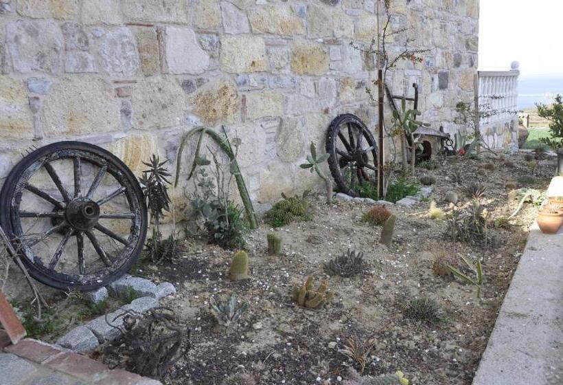 Taş Avlu Butik Otel