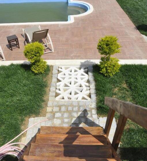 Taş Avlu Butik Otel