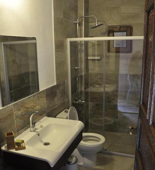 Taş Avlu Butik Otel