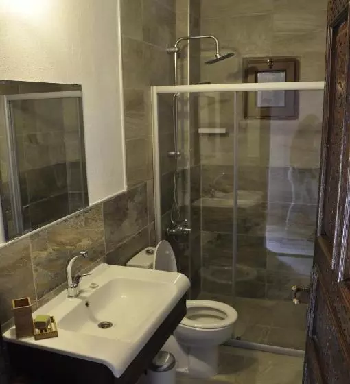 Taş Avlu Butik Otel