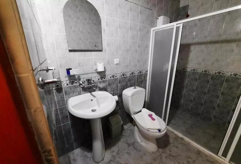 تختخواب و صبحانه Ali Baba's House