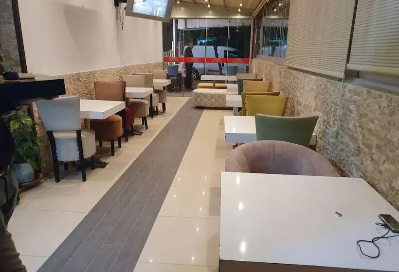 Aamiaismajoitus (B&B) Karya