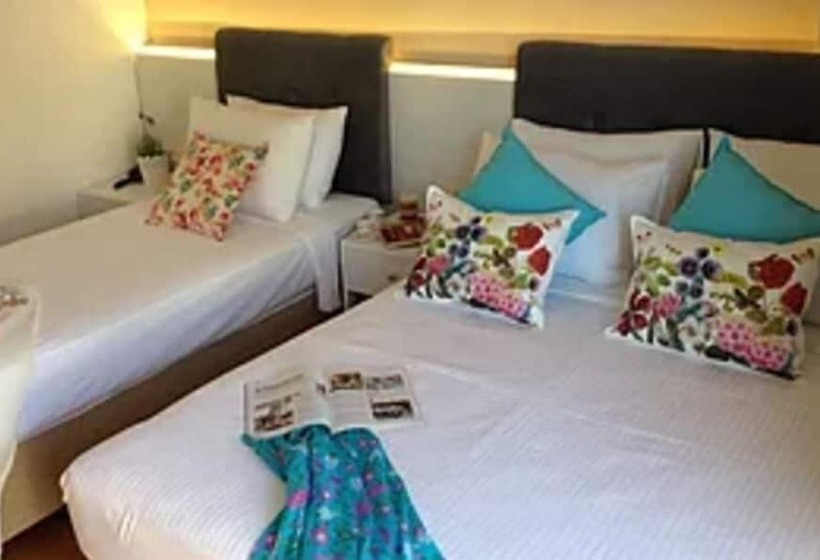 تختخواب و صبحانه Lavender S Lodge