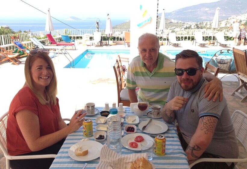 تختخواب و صبحانه Lavender S Lodge