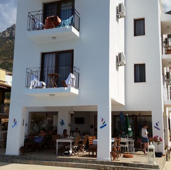 تختخواب و صبحانه Lavender S Lodge