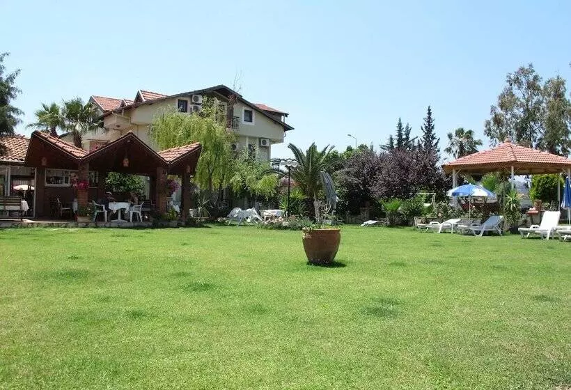 ホテル Crescent Hasirci