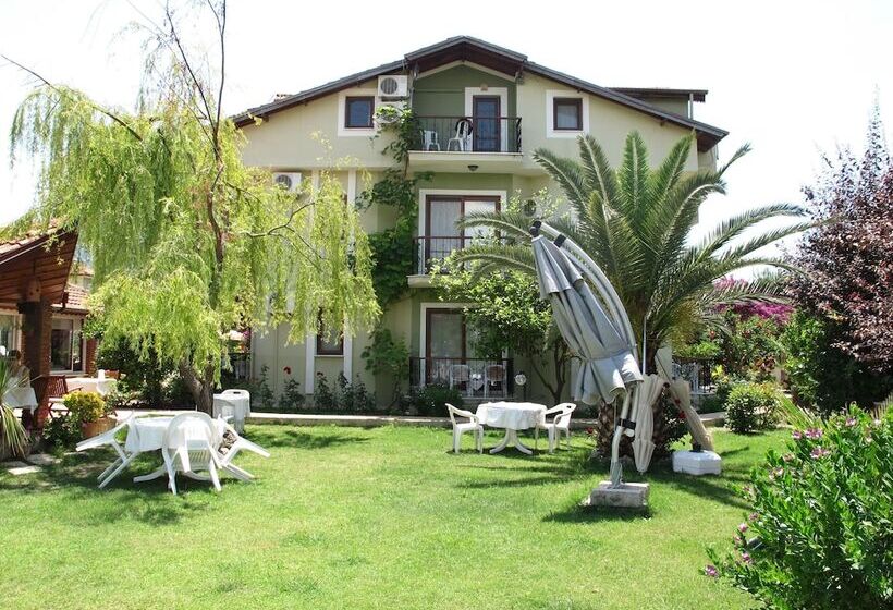 Hotel Crescent Hasirci