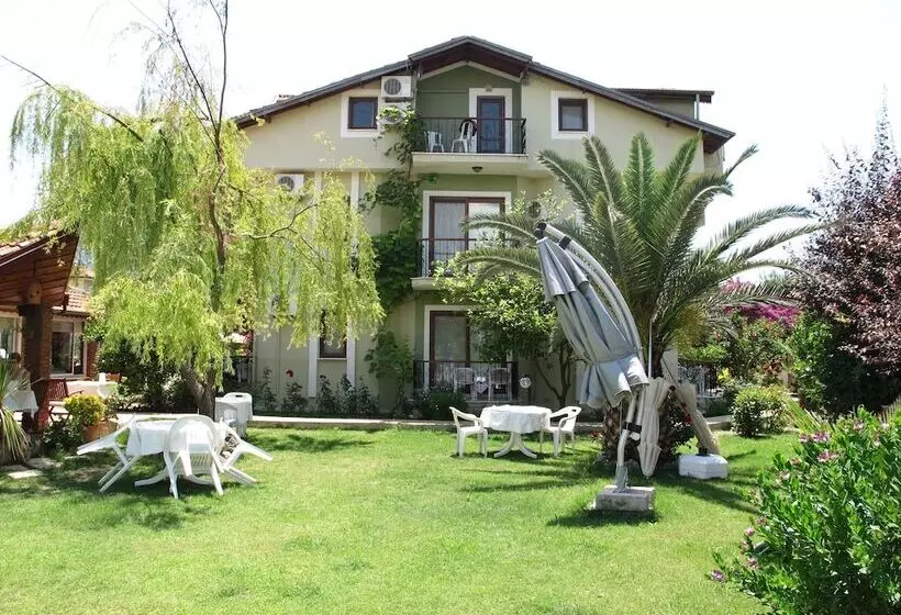 ホテル Crescent Hasirci