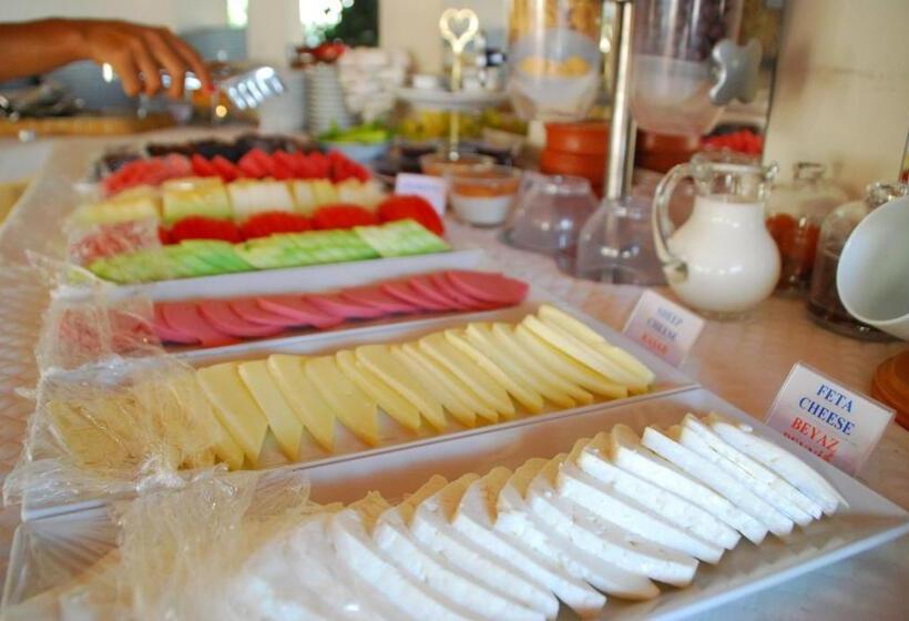 Hotel Crescent Hasirci