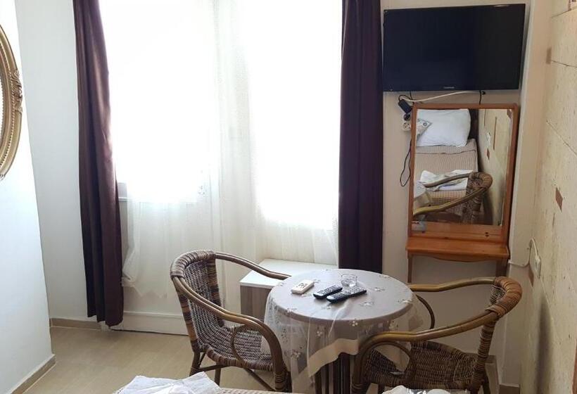 Отель Foca Ensar