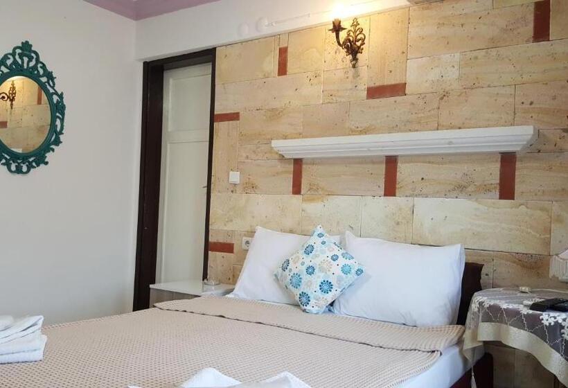 Отель Foca Ensar