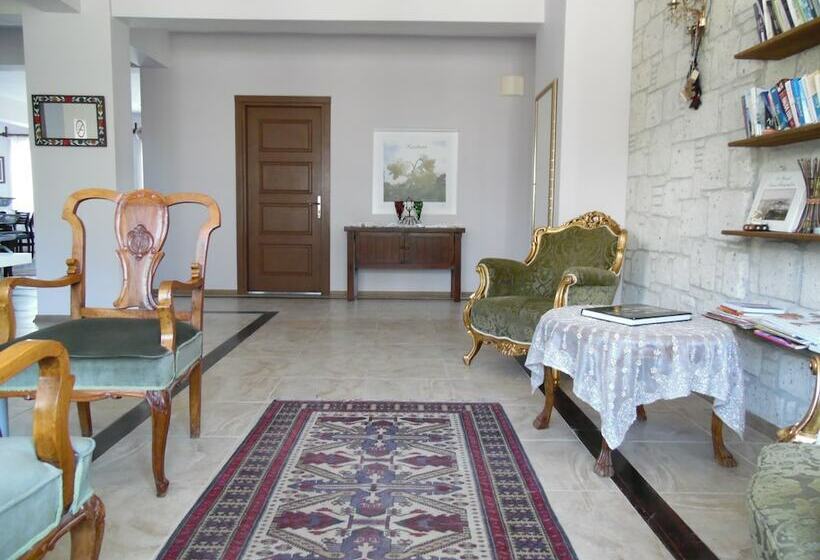 Отель Karaburun Konak