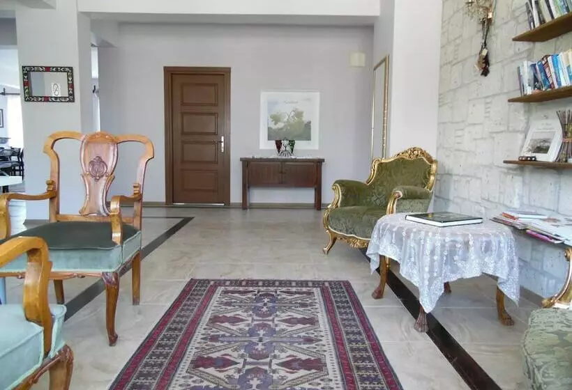 Hotelli Karaburun Konak
