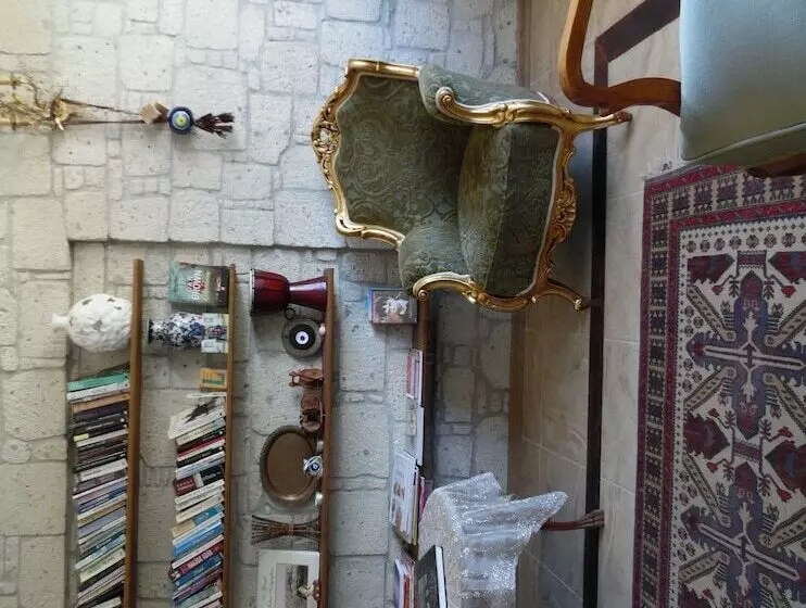 Hotelli Karaburun Konak