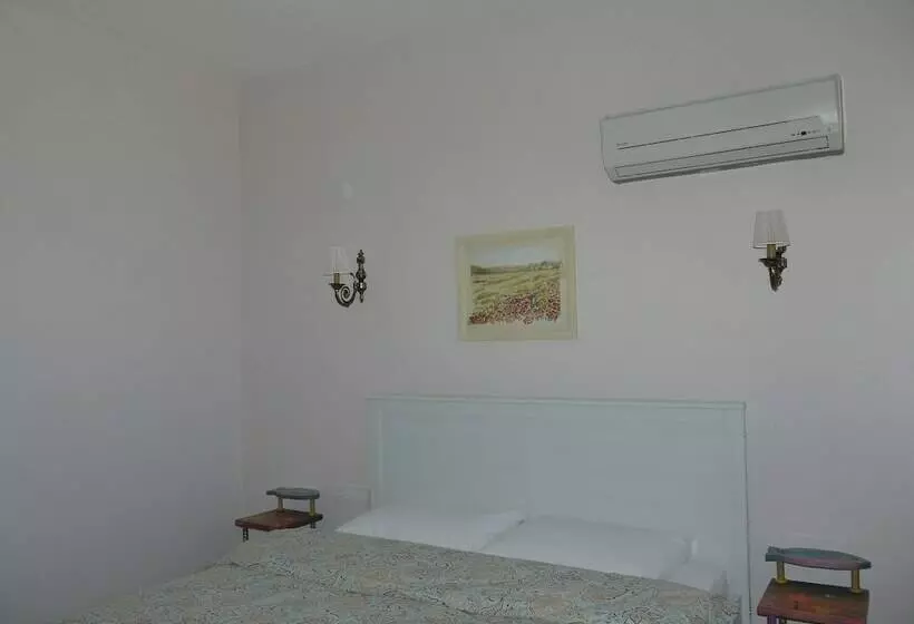 Hotelli Karaburun Konak