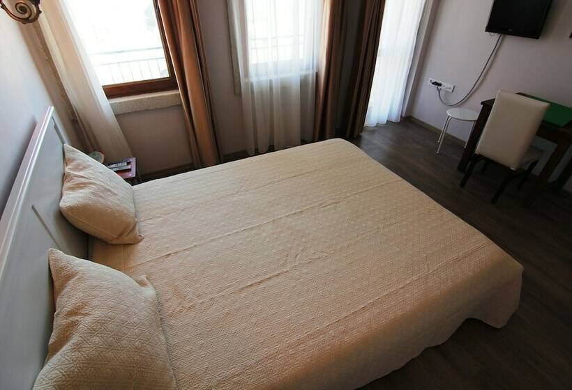 Отель Karaburun Konak