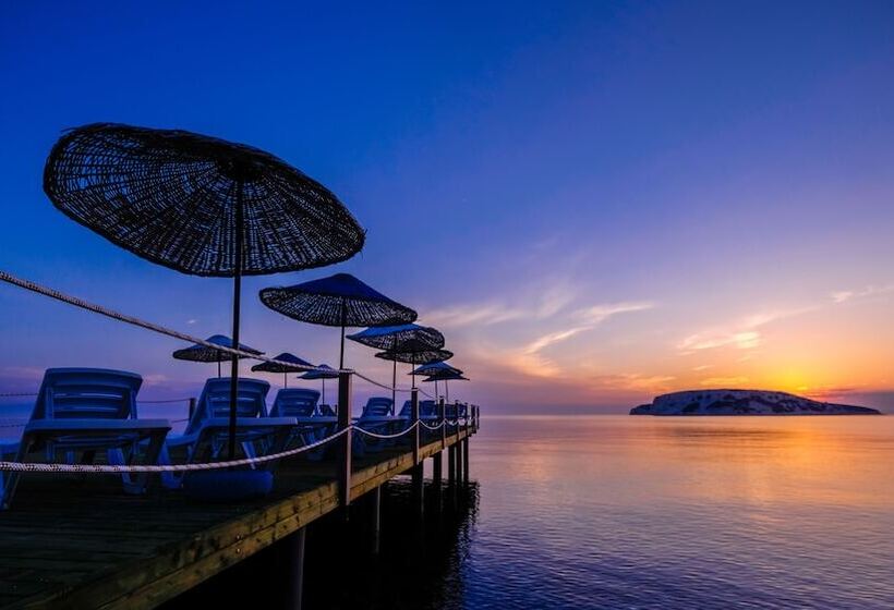 Отель Karaburun Konak