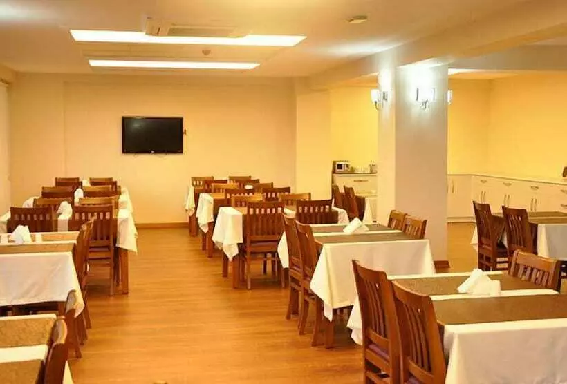 ホテル Pasha Suites