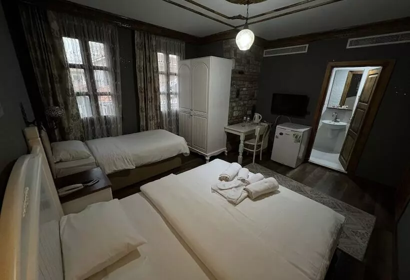 La Fontaine Butik Otel